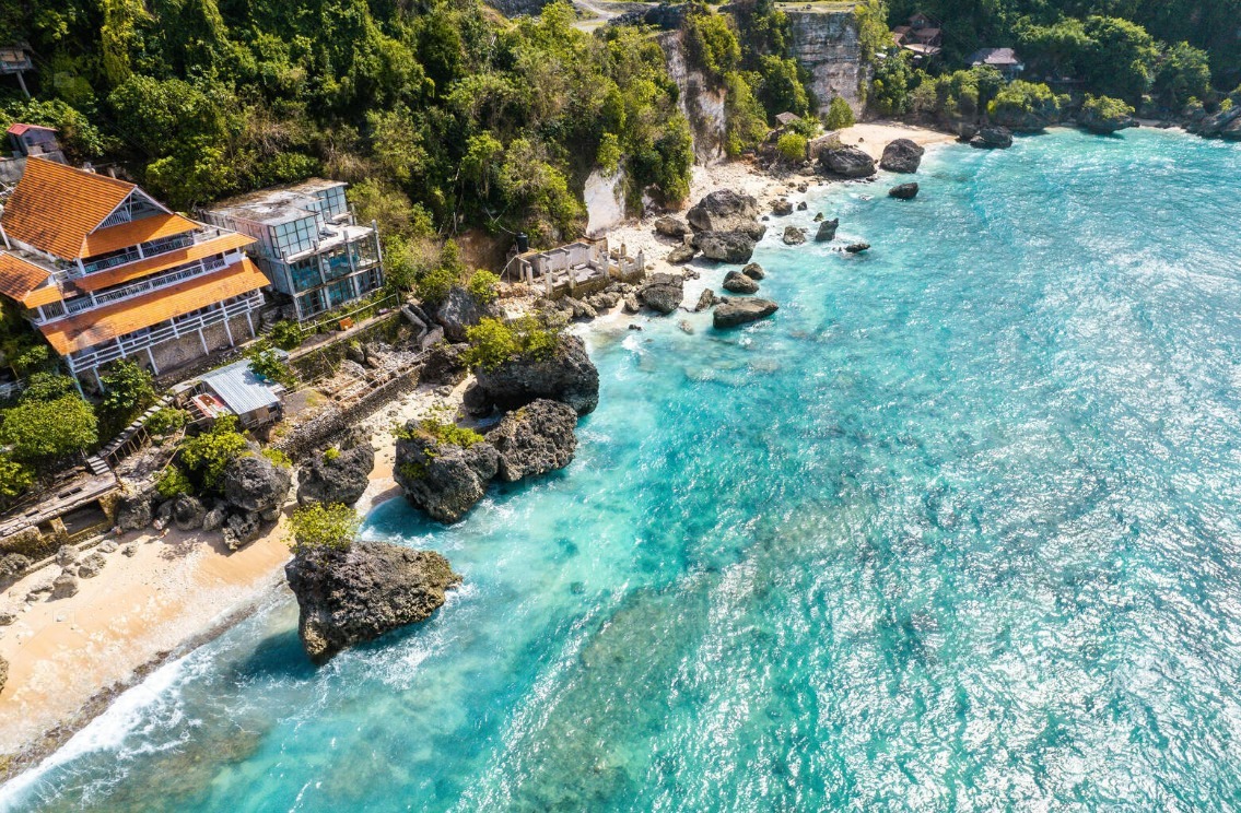 Bingin Beach, Uluwatu places to visit free hd image