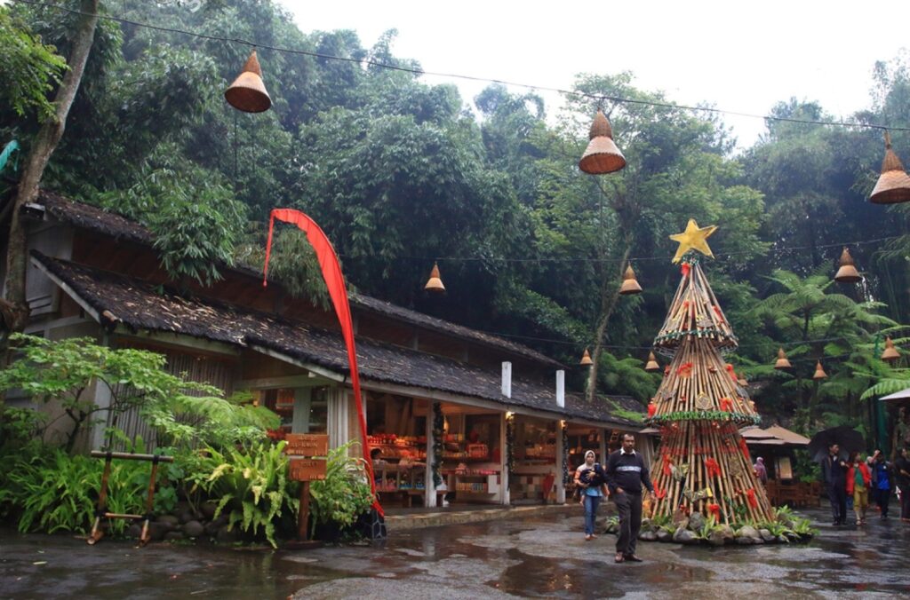 Bali in Christmas decoration and weather